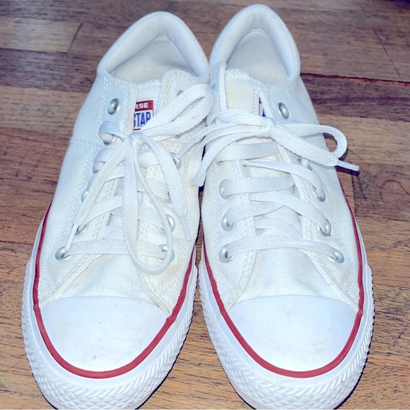 Low Top Converse - Picture 1 of 4